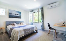 Exclusive Quietness In The Heart Of Madrid With Public Parking, Breakfast, 2 Bathrooms